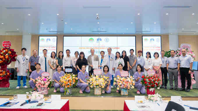 Trung tâm Gen Hồng Ngọc nhận chứng chỉ về quản lý chất lượng