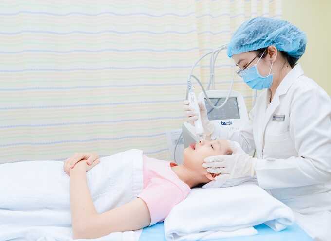 Ba phương pháp chữa bọng mắt thâm