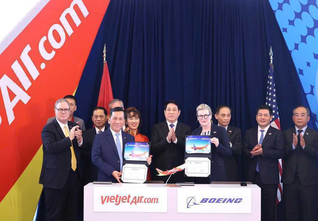 Vietjet nhận bàn giao tàu bay Boeing đầu tiên