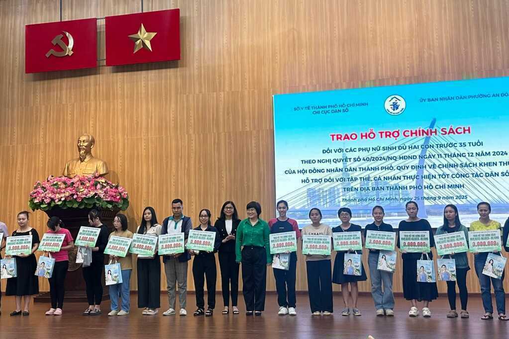 TPHCM: Hơn 17.000 phụ nữ sinh 2 con trước 35 tuổi nhận 3-5 triệu đồng