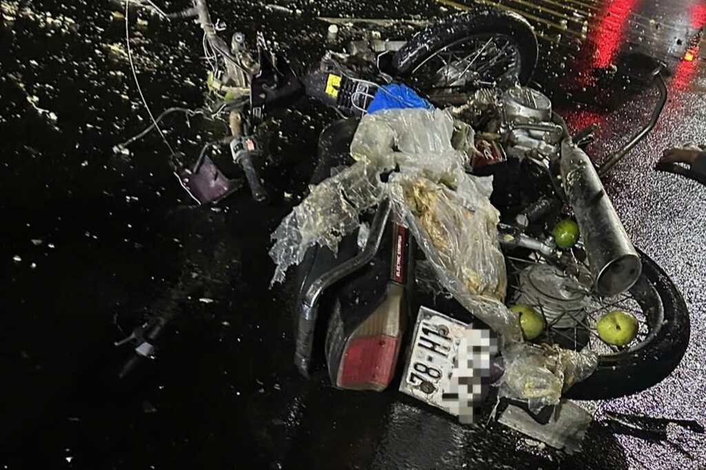 Va chạm xe máy, 2 người tử vong