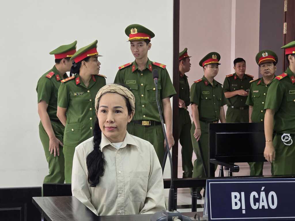 Vợ chồng bà Nguyễn Phương Hằng vắng mặt tại phiên tòa xét xử Đinh Lan