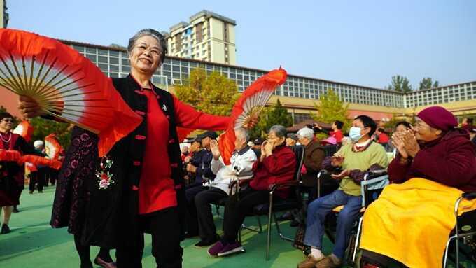 Trung Quốc trả phí khám thai cho cả người nghỉ hưu