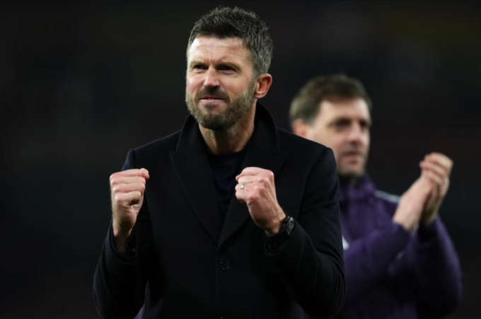 Roy Keane đổi ý về Carrick