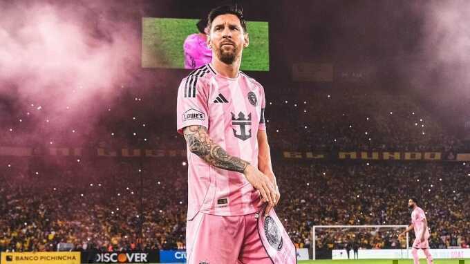Trận đấu bị lùi vì Messi