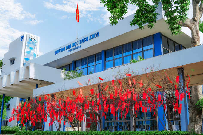 Đại học Bách khoa TP HCM tăng học phí