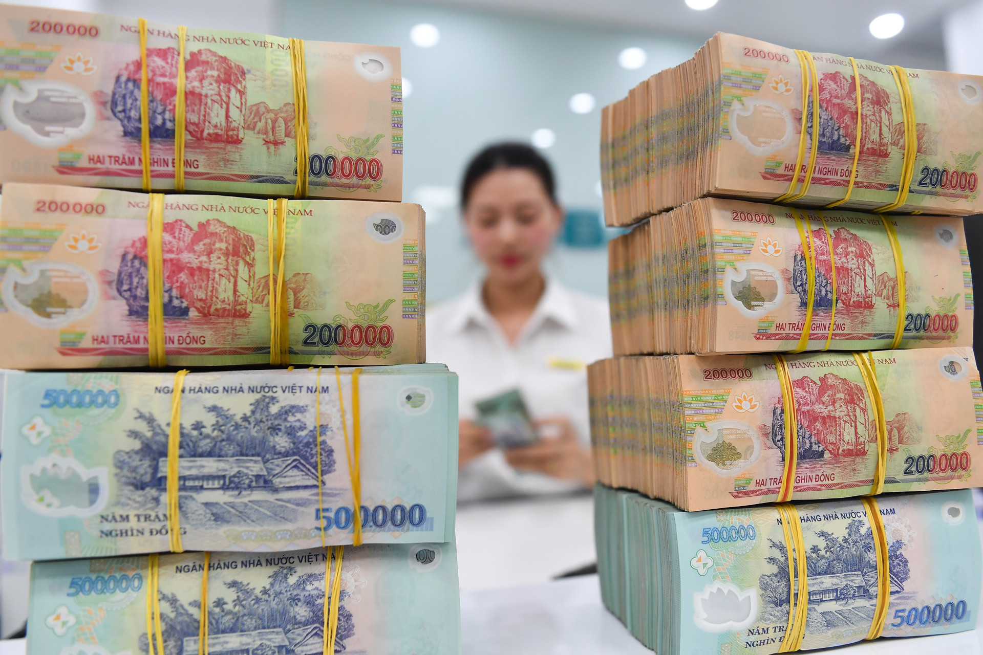 Giá đắt của việc bán nhà trừ nợ nhưng lập hợp đồng ủy quyền