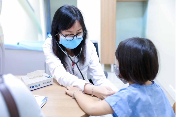 Bé 6 tuổi mắc polyp trực tràng