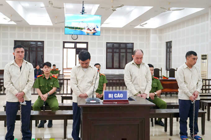 Mâu thuẫn tiền thuê nữ tiếp viên 