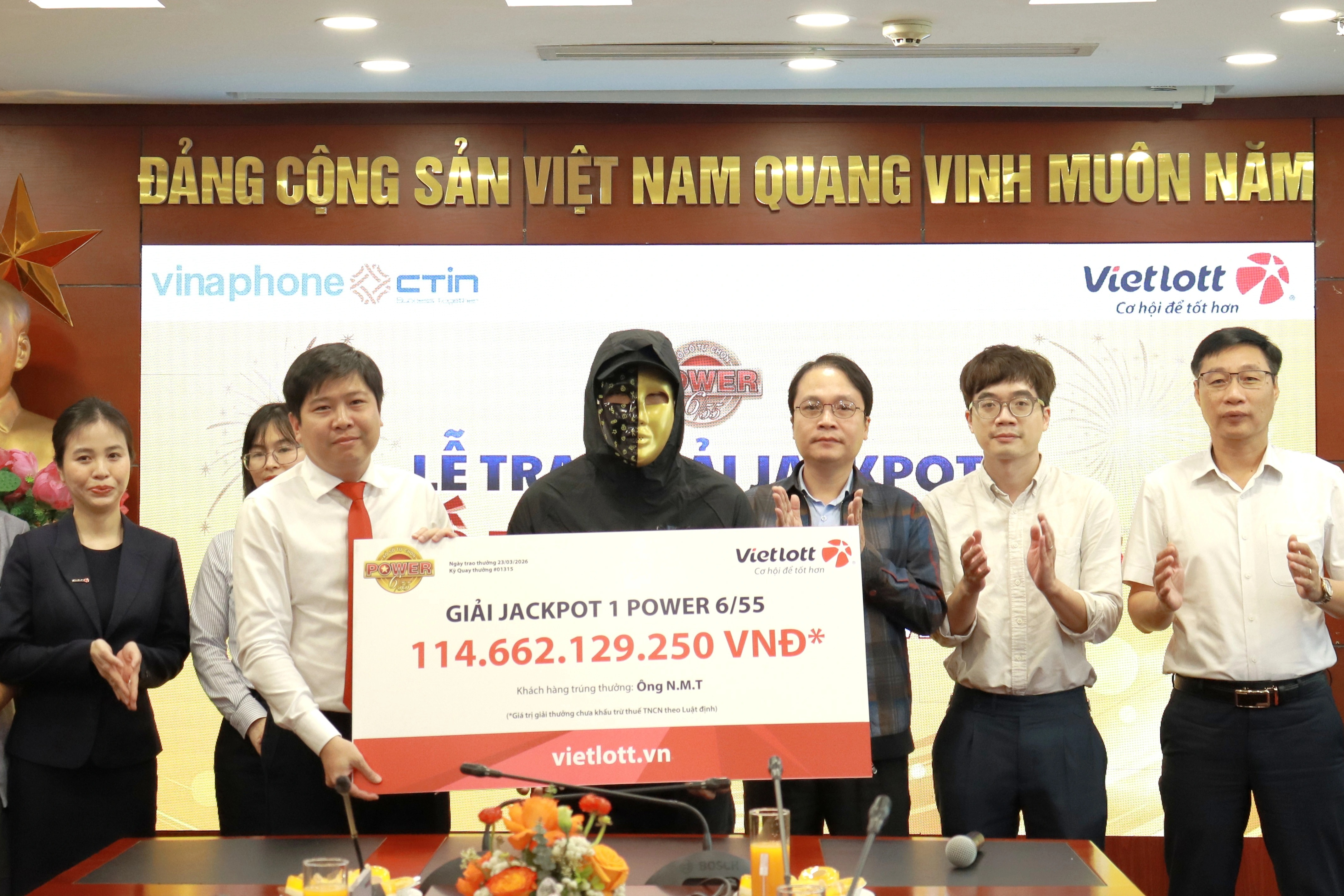 Một người trúng Vietlott 114 tỷ đồng