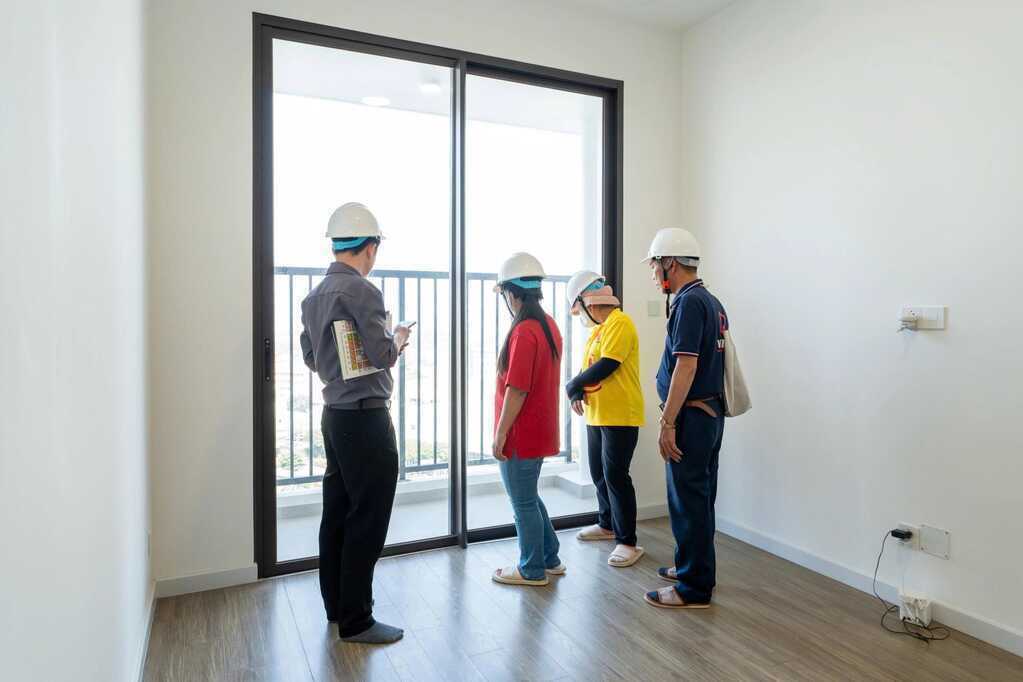 Lãi suất tăng cao, doanh nghiệp địa ốc tung chiêu "cứu người, cứu mình"