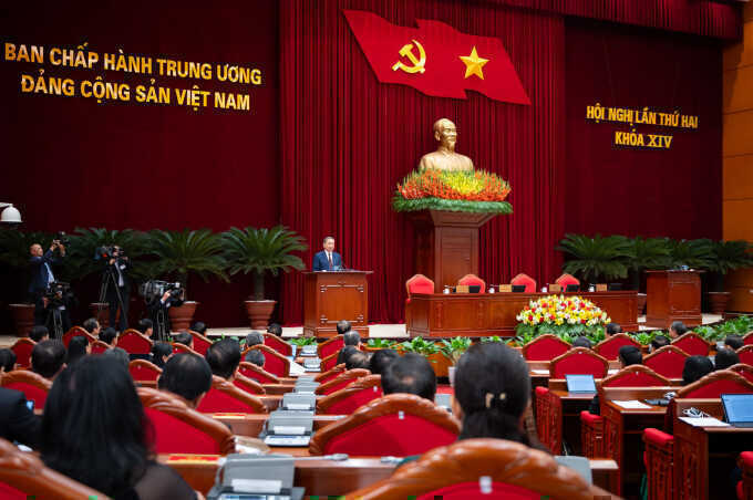 Bế mạc Hội nghị Trung ương 2 khóa 14