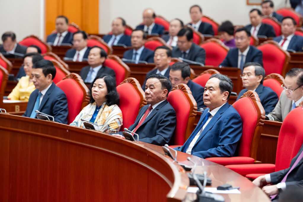 Những nội dung Hội nghị Trung ương 2 bàn thảo trong ngày làm việc thứ ba