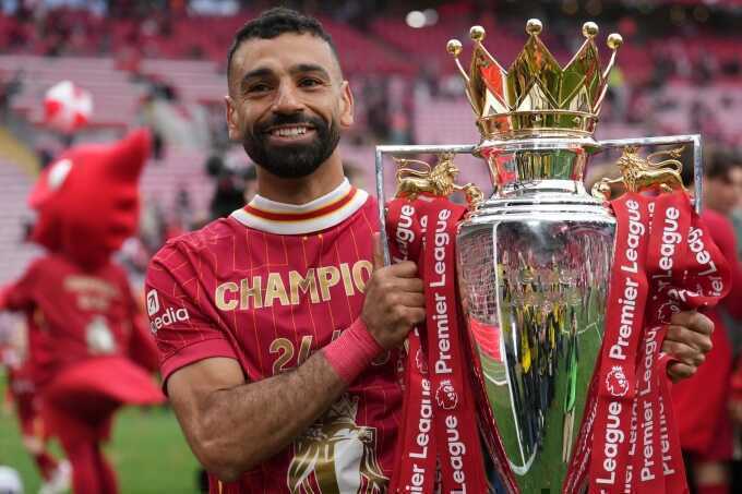 Đội của Ronaldo, Messi nhắm tới Salah
