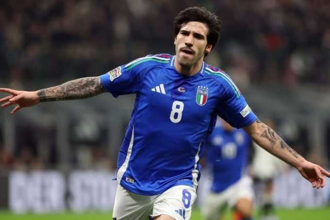 Italy tiến sát vé dự World Cup
