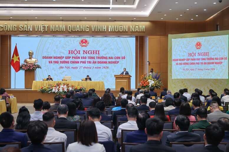 Thủ tướng: Doanh nghiệp là trung tâm để tăng trưởng trên 10%