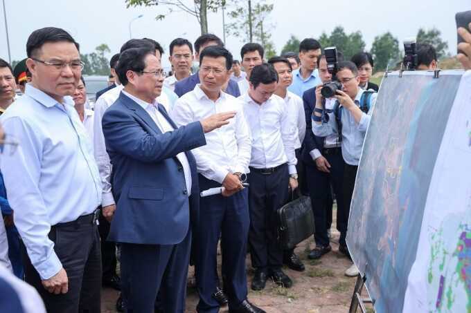 Thủ tướng khảo sát địa điểm dự kiến xây kho dự trữ xăng dầu quốc gia