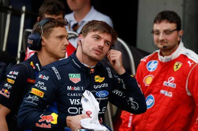 Verstappen xem xét chia tay F1