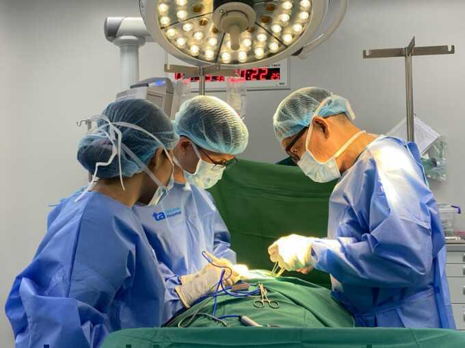 Ung thư tuyến giáp ở tuổi 13