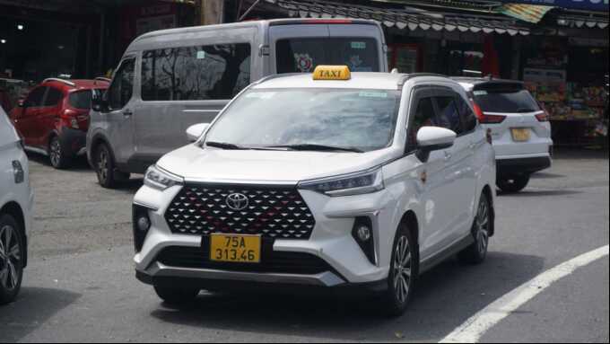 Doanh số Toyota vượt 8.000 xe trong tháng 3