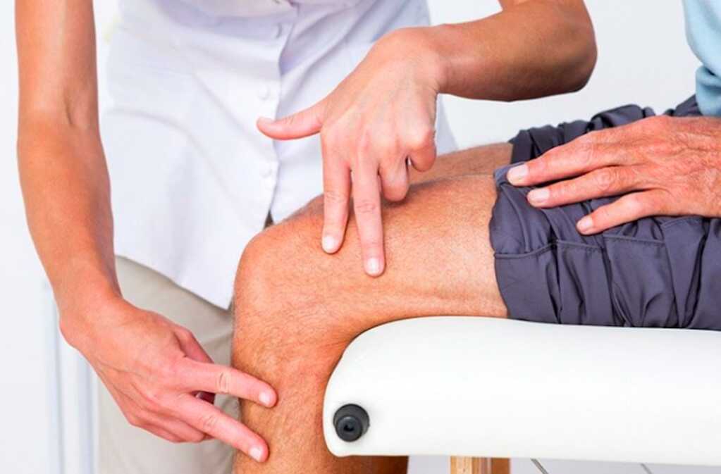Nhức mỏi xương khớp, xoa rượu ngâm có khỏi?