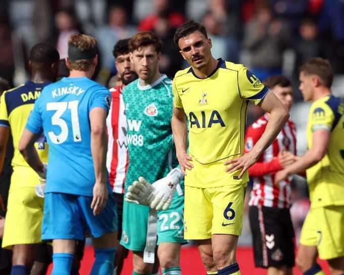 Carragher: `Tottenham khó thắng cả đội bét bảng Ngoại hạng Anh`