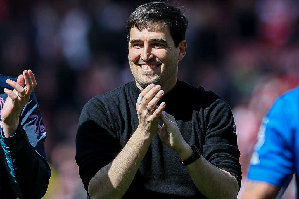 Andoni Iraola chia tay Bournemouth, MU trải thảm mời