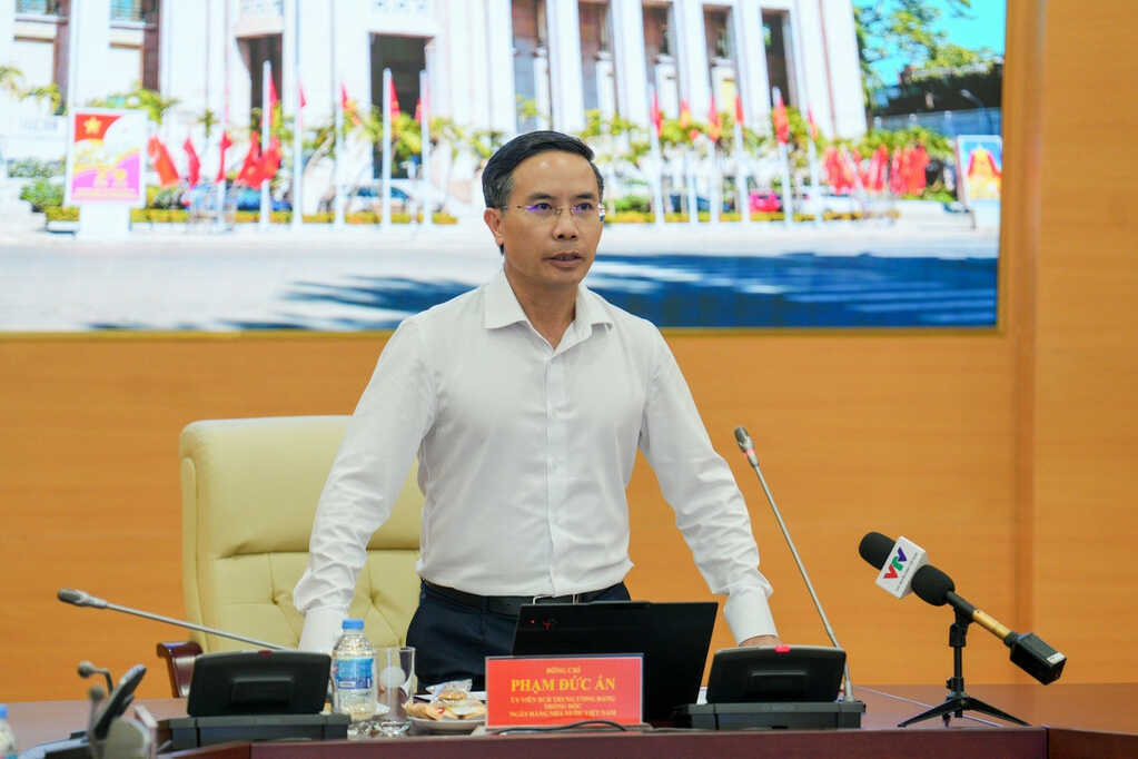 Tân Thống đốc trước loạt thách thức: Lãi suất, tỷ giá, áp lực thị trường vàng