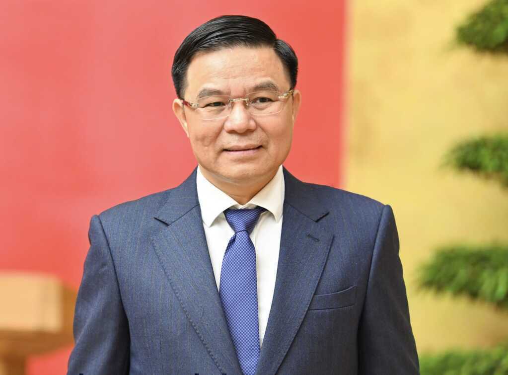 Tân Bộ trưởng Công Thương trước áp lực nguồn cung xăng dầu, xuất khẩu `đổi chất`