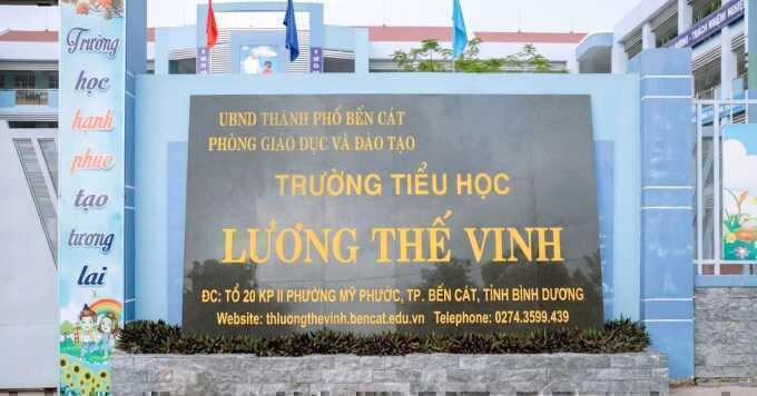 Cô giáo mang kim tiêm đến lớp để `dọa` học sinh