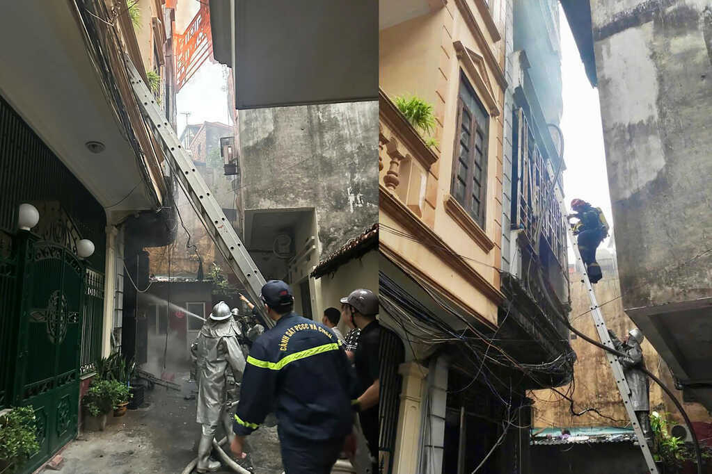 Hà Nội: Cháy nhà trong ngõ sâu ở Ba Đình, kịp thời cứu người mắc kẹt