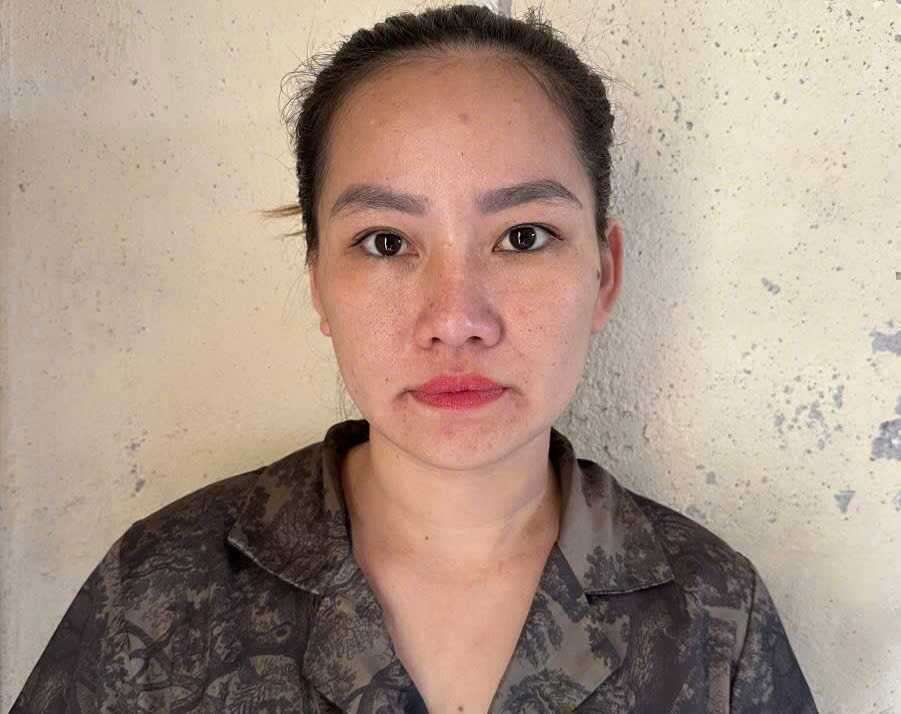 Bắt giữ ~nữ quái~ chuyên trộm cắp tài sản trong chùa