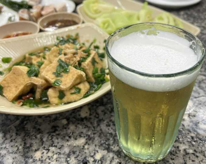 Nắng nóng uống bia có giải được nhiệt?