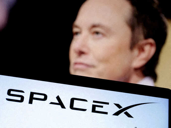 SpaceX nộp đơn IPO