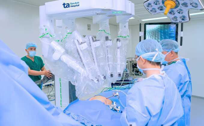 U tuyến ức tiến triển gây suy hô hấp