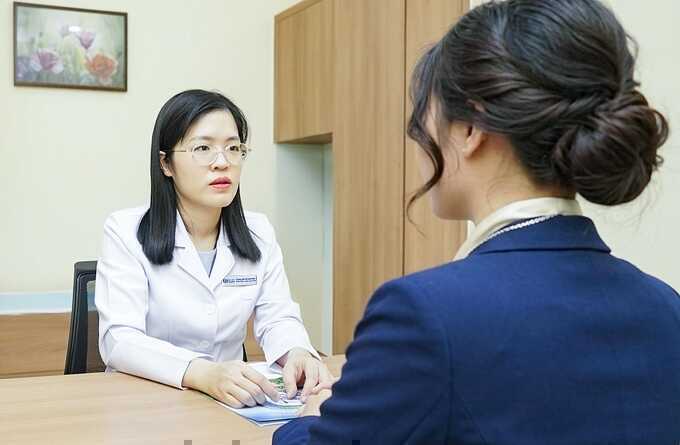 Bị viêm da cơ địa nên tắm thế nào