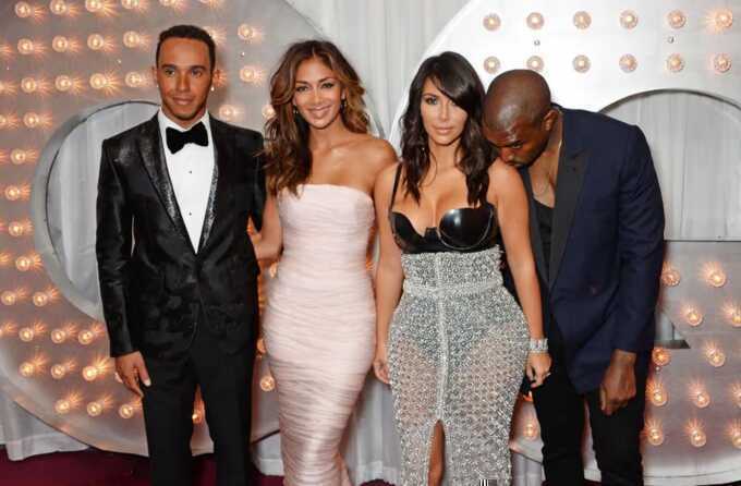 Hamilton và Kardashian tình tứ trên biển