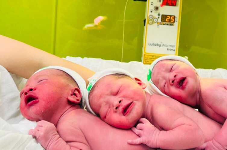 Mở rộng nhóm phụ nữ được đề xuất hỗ trợ tiền khi sinh con