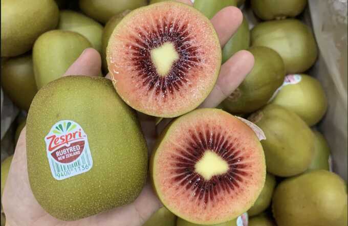 Rau quả nhập khẩu ồ ạt vào Việt Nam
