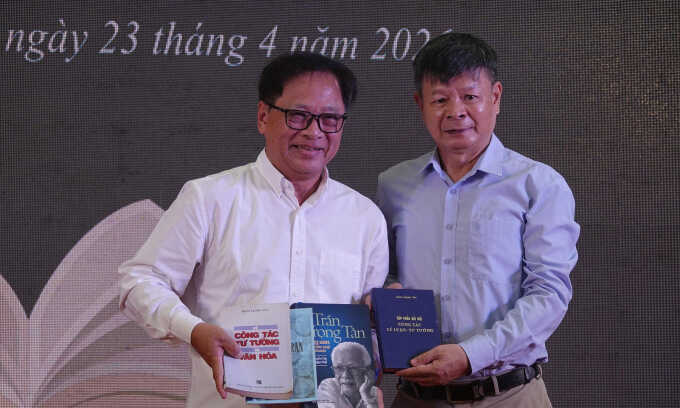 Kêu gọi hiến tặng sách, tư liệu về Côn Đảo
