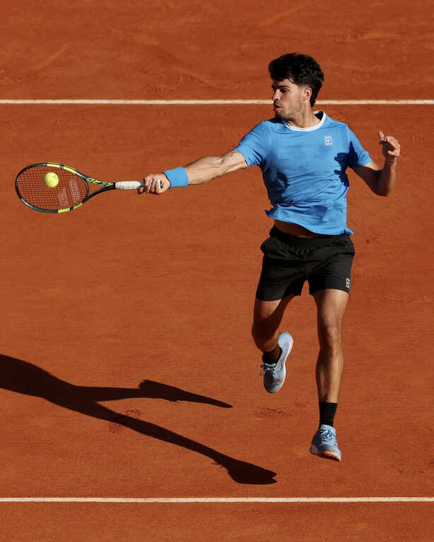Alcaraz thông báo vắng mặt tại Roland Garros 2026