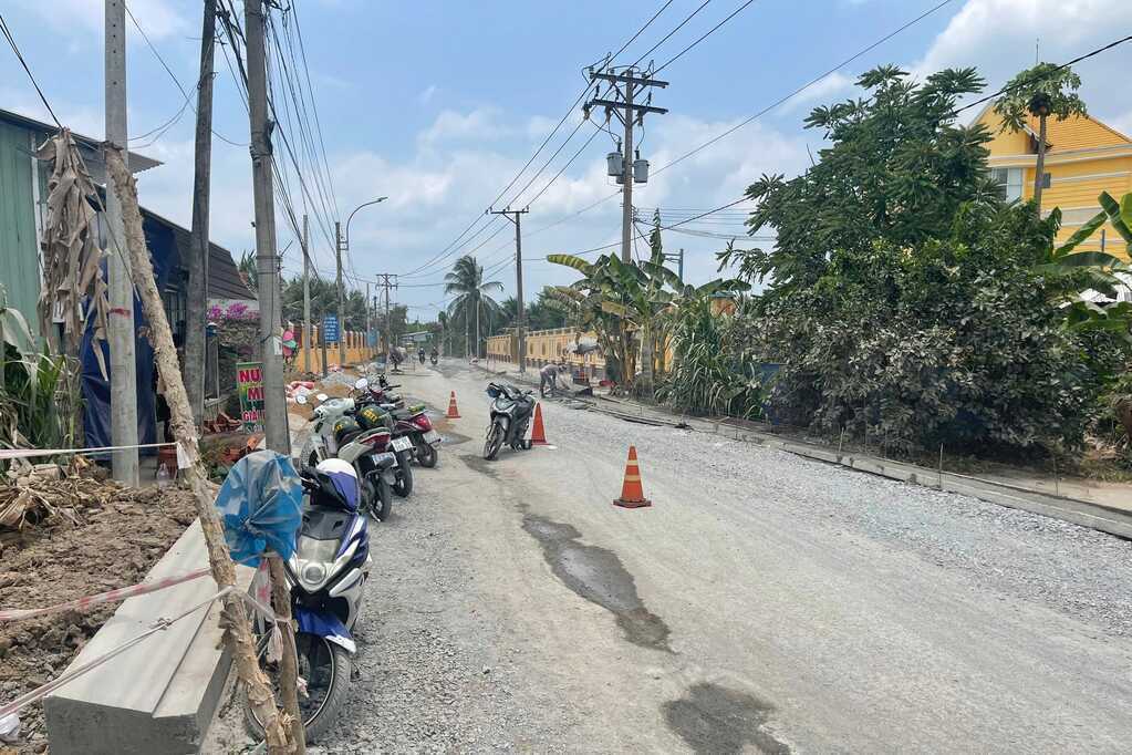 Hai xe máy va chạm trên tuyến đường đang thi công, một người tử vong