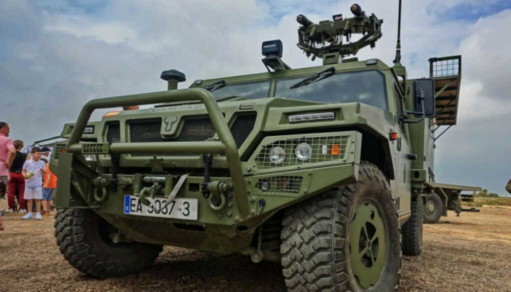 Sức mạnh xe bọc thép VAMTAC, ‘Humvee Tây Ban Nha’ viện trợ Ukraine 100 chiếc