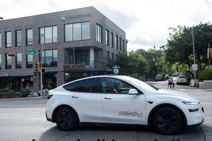 `Canh bạc` 25 tỷ USD của Tesla