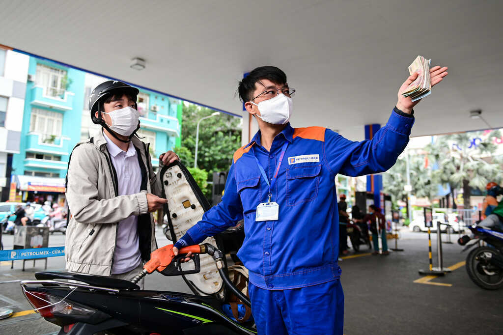 Giá xăng dầu hôm nay 26/4: Dầu thế giới tăng mạnh, dầu diesel có tuần giảm sâu