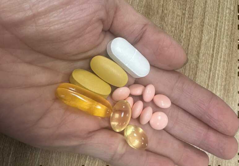 Nghiền thuốc bổ, thói quen bào mòn lá gan của người Việt