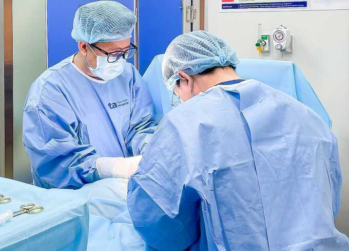 Tưởng mụn thịt hóa sùi mào gà