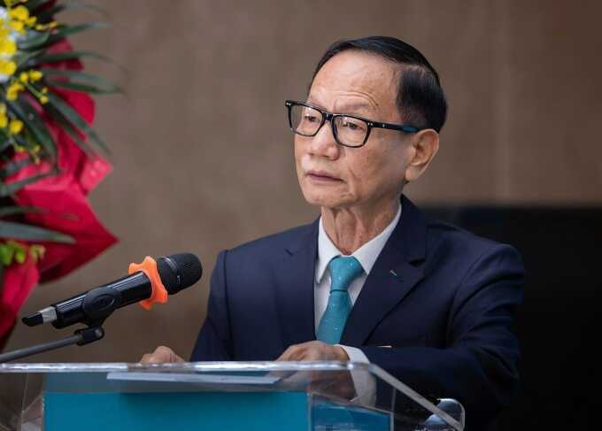 Ông Vũ Văn Tiền: Tôi không chịu nổi khi ABBank mãi giậm chân tại chỗ
