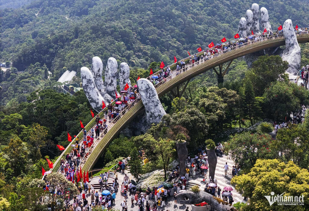 Công đoàn nghiên cứu hoán đổi lịch nghỉ, kéo dài dịp lễ Ngày Văn hóa 24/11
