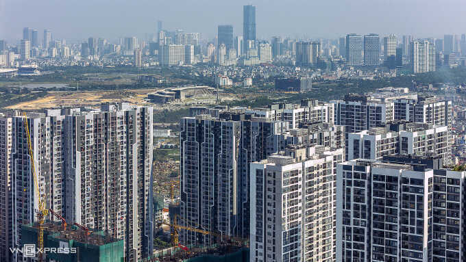 Cuộc đua bán nhà đắt tiền 